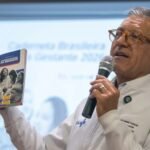 "Pessoas que gestam”? Caderneta da gestante causa indignação