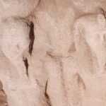 estátua do faraó que sofreu pragas achada por arqueólogos